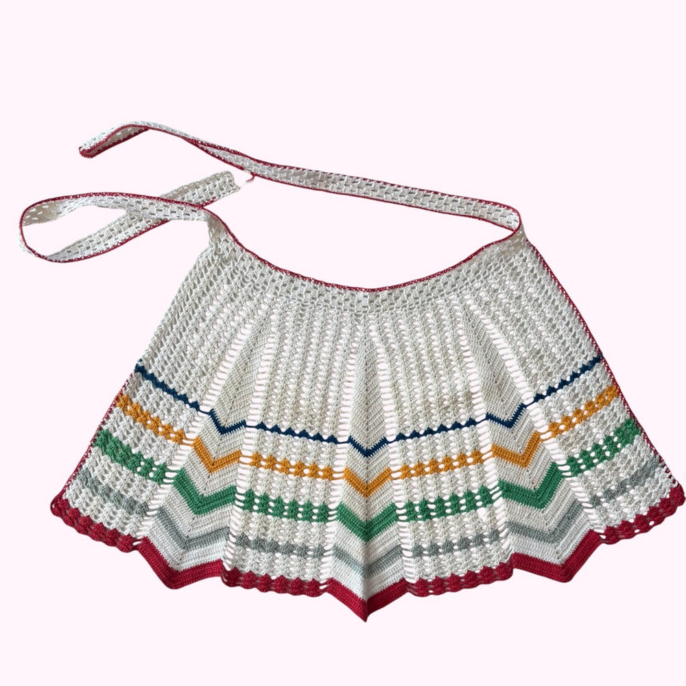 Vintage White Crochet Apron Chevron Stripe